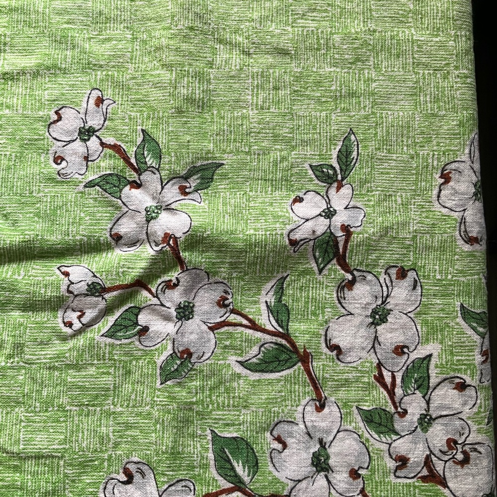 Vintage Green Floral Dogwood Print Tablecoth